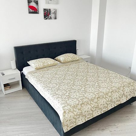 Apartment Mara 2 Тімішоара Екстер'єр фото